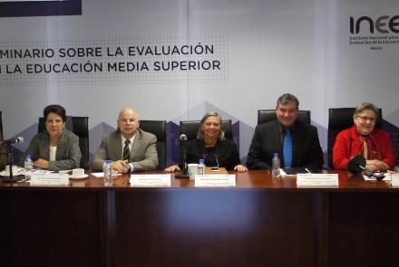 Egresada de Comunicación desempeña extraordinaria labor desde el INEE