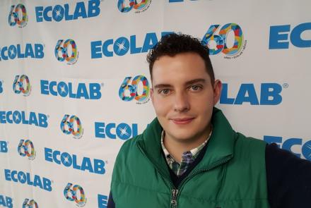 Egresado de Comunicación comparte sus logros con la Comunidad Anáhuac