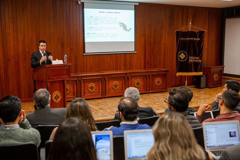 LICENCIATURAS