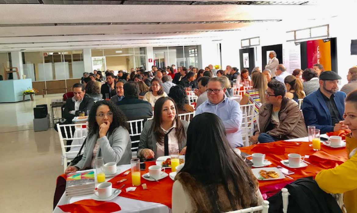 Escuela de Diseño organiza desayuno de inicio de semestre 