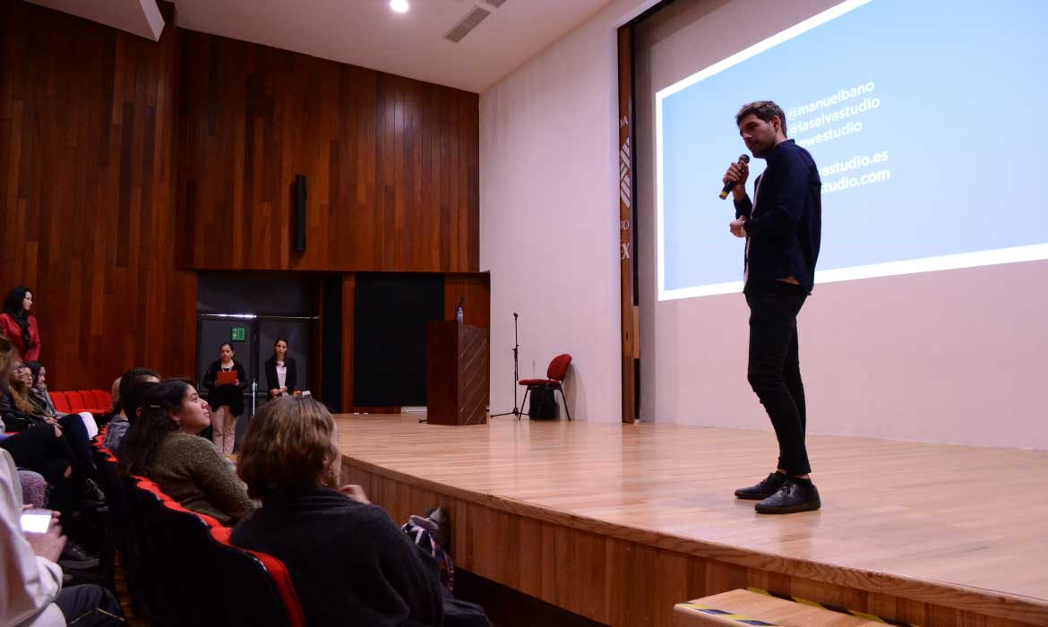 Manu Baño Granell reanuda el ciclo de conferencias de la Escuela de Diseño