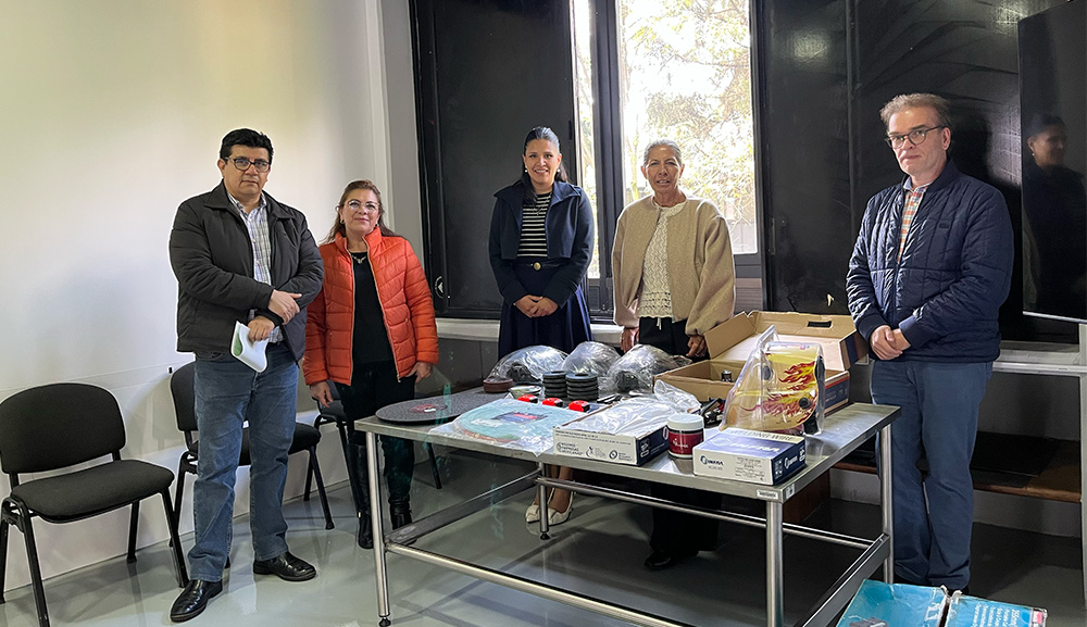 Con la donación de consumibles y equipos se contribuirá al mejor aprovechamiento de los recursos académicos y tecnológicos, beneficiando a las comunidades de Diseño e Ingeniería.  