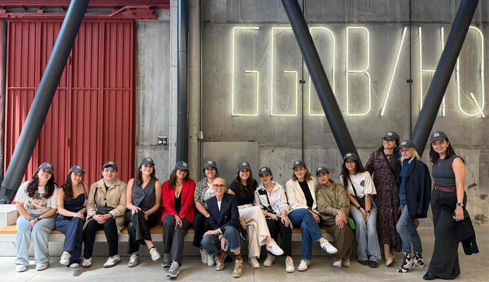 Alumnos y académicos de la Facultad de Diseño realizan viaje a Milán y Florencia
