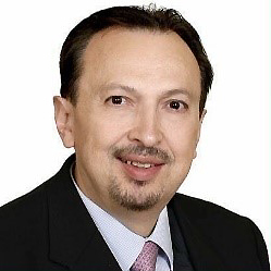 DR. JESÚS ESTEBAN MACÍAS