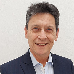 Carlos Suárez