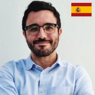 Dr. Umberto León