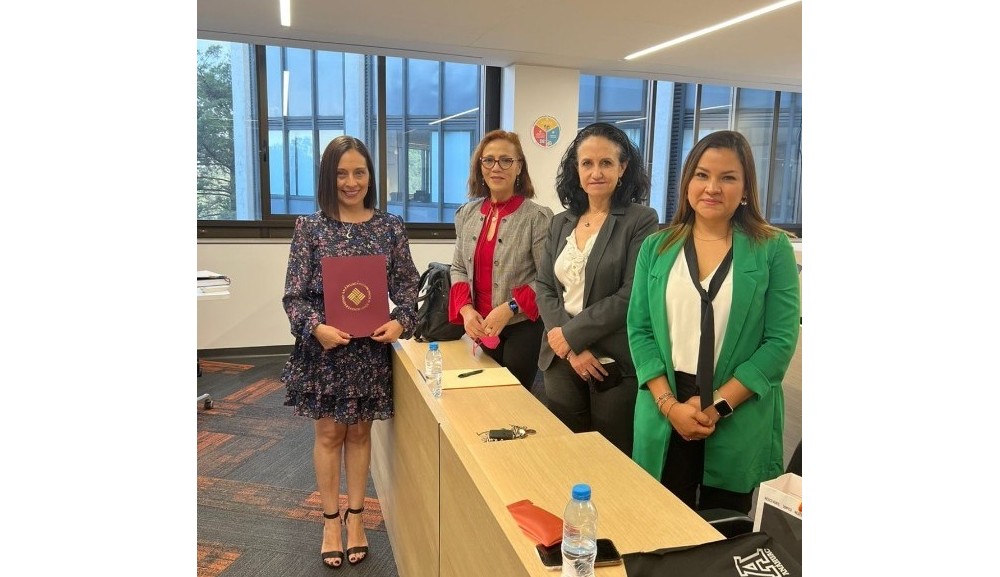 Egresadas de la Maestría en Educación realizan con éxito sus exámenes de grado