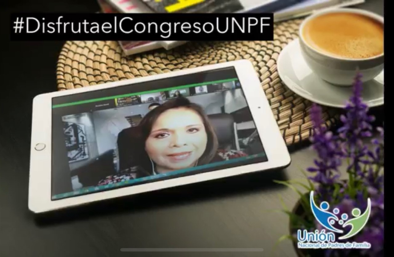 La Unión Nacional de Padres de Familia convocó al 103 Congreso Nacional “La familia generadora de bienestar” en el que la Dra. Nancy Picazo realizó un análisis sobre la educación.
