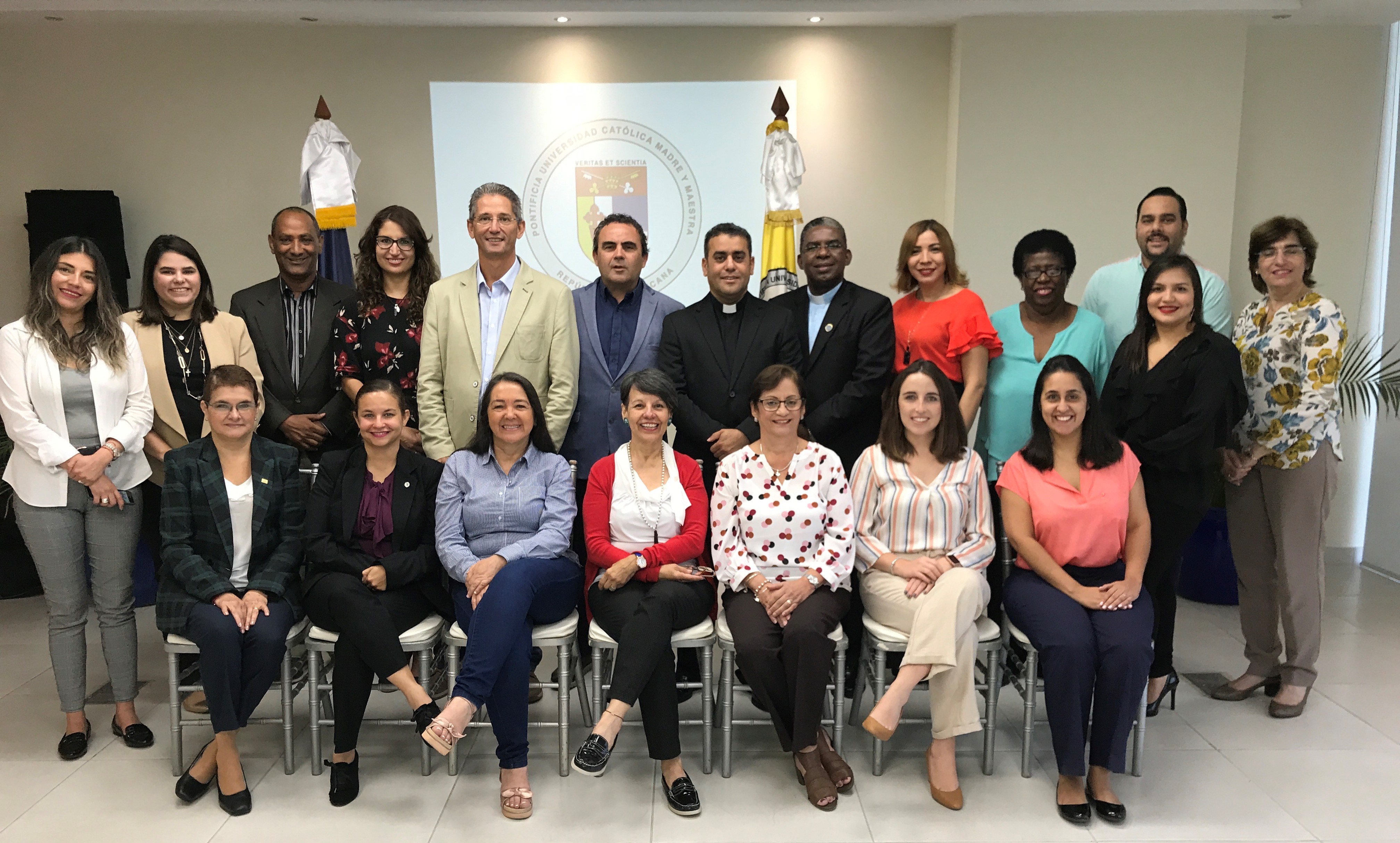 Representantes de Anáhuac y de otras universidades se reunieron en Santo Domingo para presentar las políticas y prácticas que realizan sobre inclusión de personas con discapacidad.