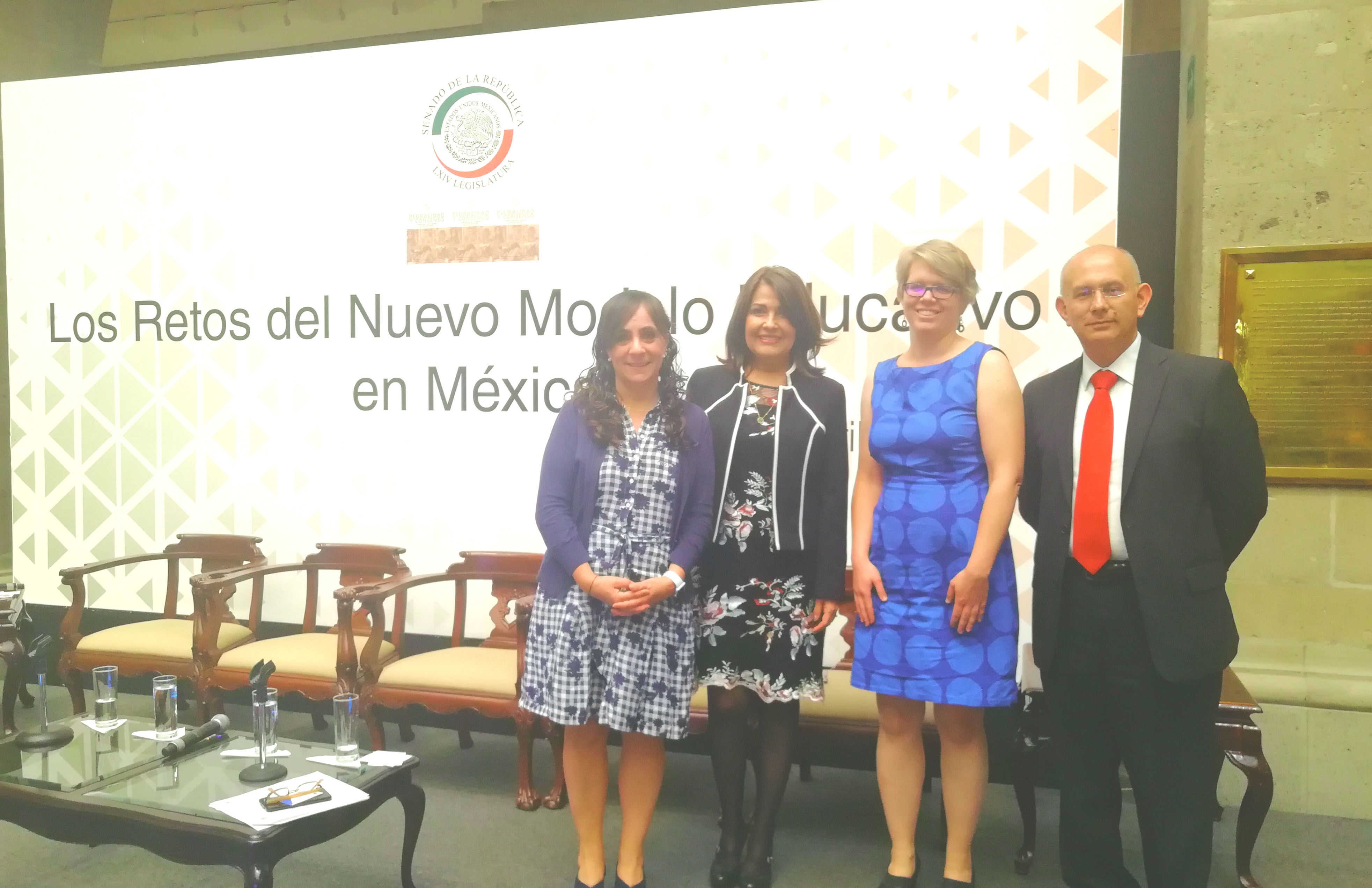 La Dra. Mónica García y el Dr. Luis Medina se sumaron a las actividades del foro intitulado “Los retos del nuevo modelo educativo en México”.