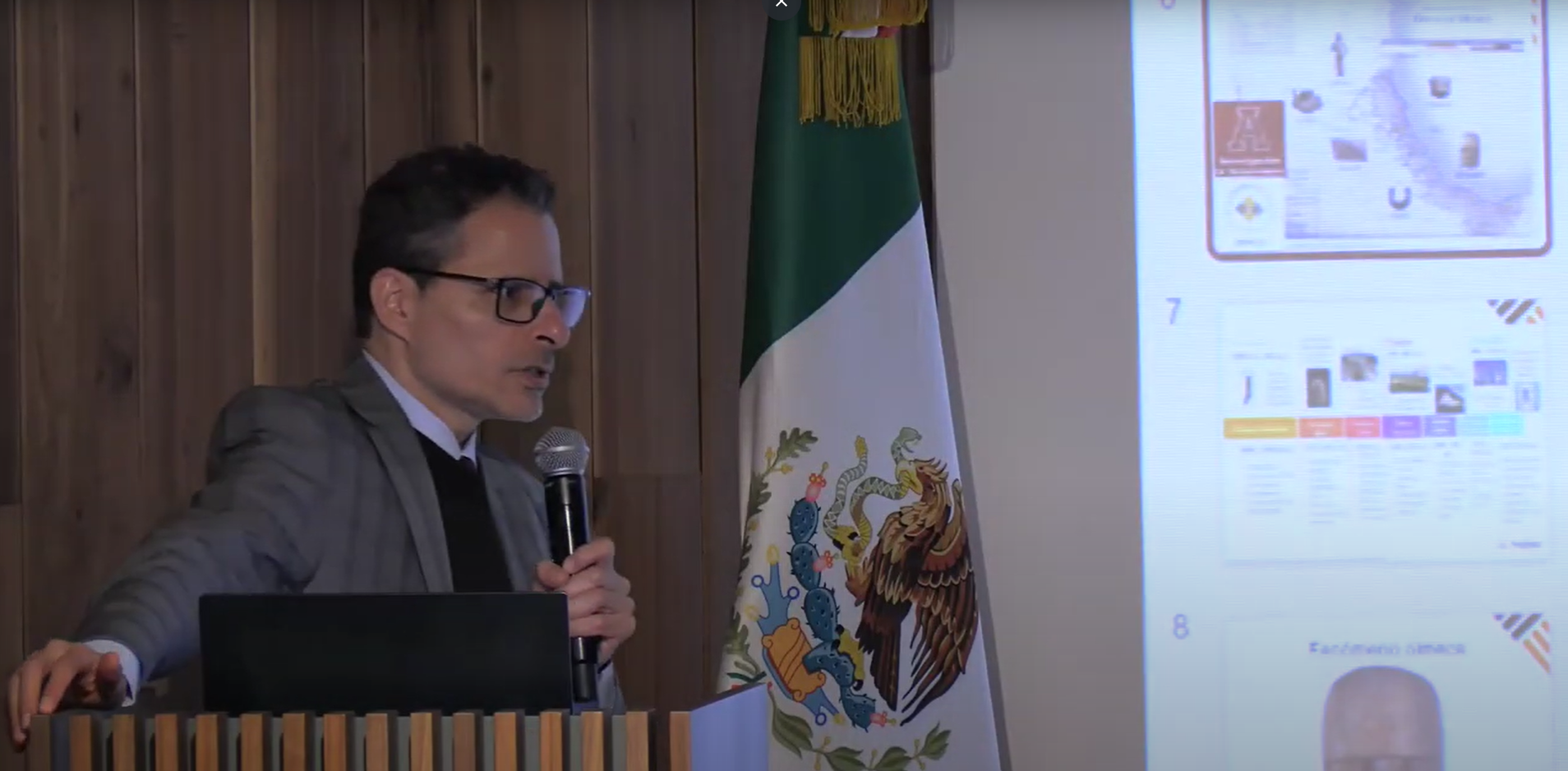 El Dr. Marco Antonio Cervera imparte conferencia sobre arte olmeca