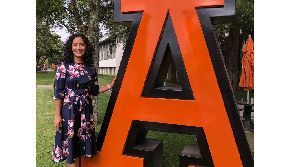 María Fernanda Martínez gana 2º lugar del XII Concurso Anáhuac de Carteles de Investigación