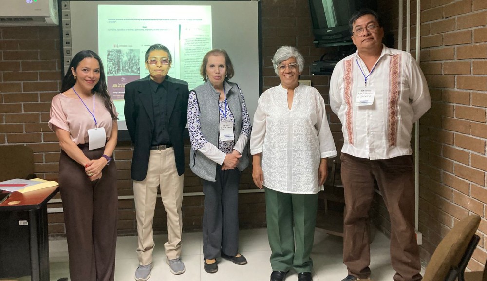 Impulsamos la conciencia histórica desde la didáctica crítica en Congreso Nacional de Investigación Educativa