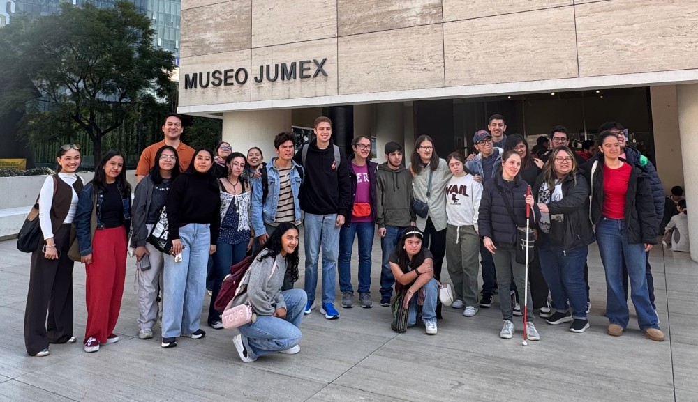 Fortalecemos la inclusión, apreciación artística y formación interdisciplinaria durante visita al Museo Jumex