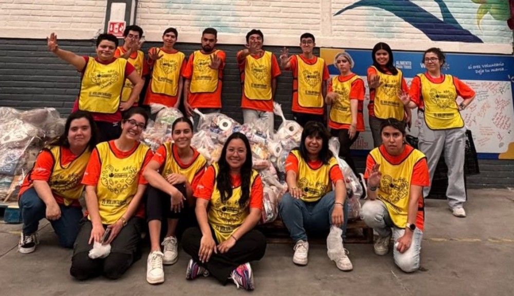 Alumnos del Diplomado en Desarrollo de Habilidades Sociales y Vocacionales realizan voluntariado en “Alimento para Todos”