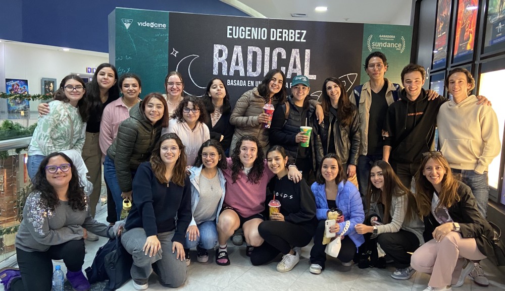 Tarde de cine para estudiantes de Pedagogía Organizacional y Educativa