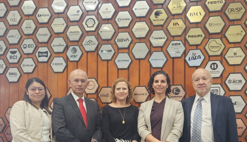 Facultad de Educación y Humanidades, presente en la inauguración del Muro de Vinculación Empresarial Anáhuac