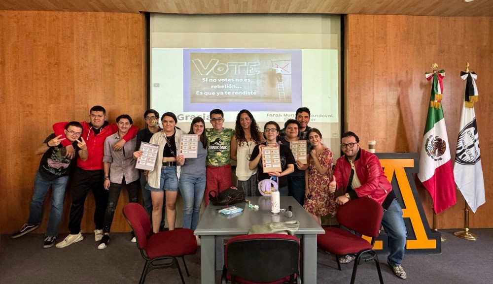 Alumnos del Diplomado en Desarrollo de Habilidades Sociales y Vocacionales toman taller electoral