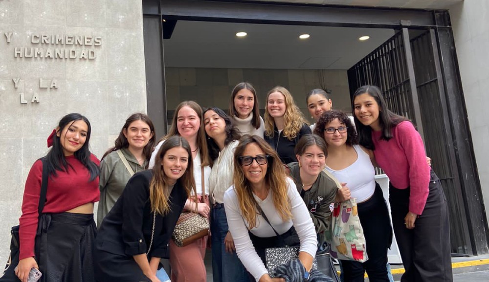 Alumnas de la Facultad de Educación y Humanidades visitan Museo Memoria y Tolerancia