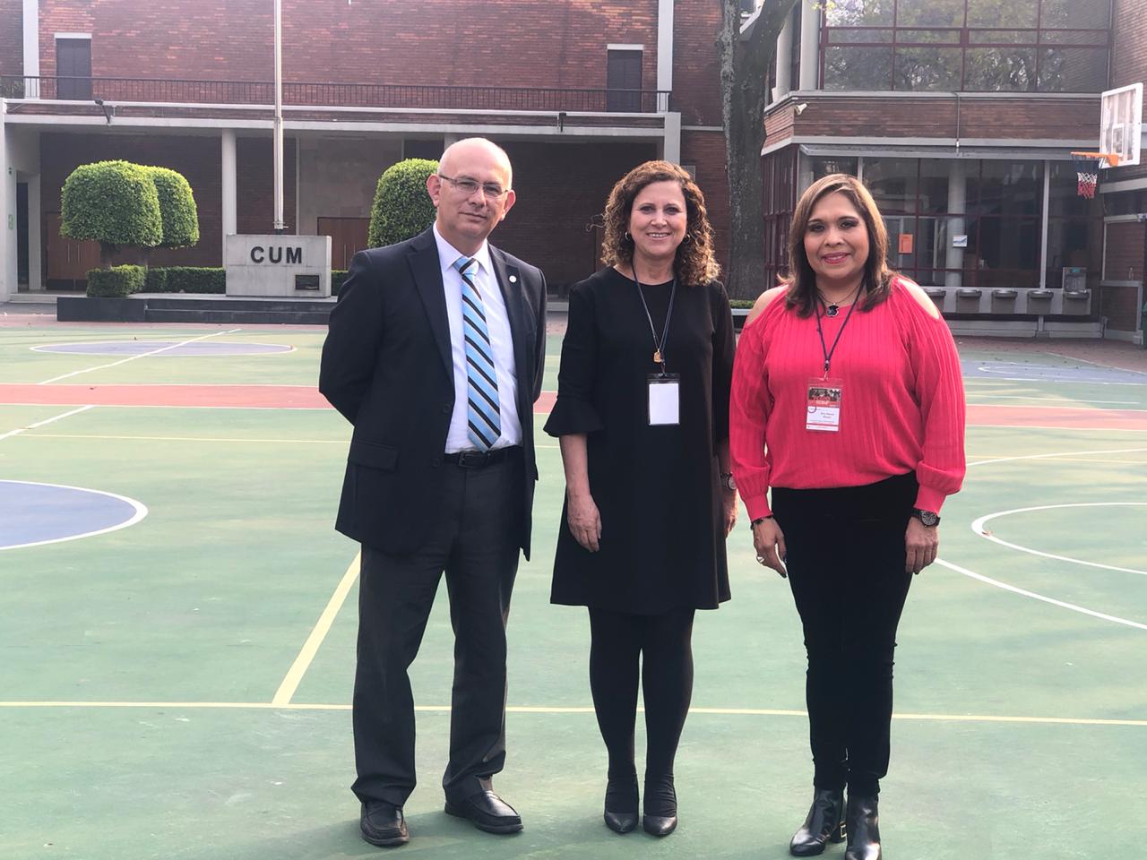 Nuestros coordinadores académicos de posgrados impartieron conferencias a directivos y docentes de instituciones educativas afiliadas a la CNEP.