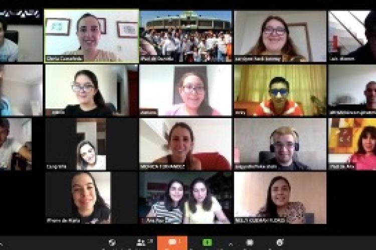 Los alumnos del Diplomado en Desarrollo de Habilidades Sociales y Vocacionales toman clases de forma virtual a través de diversas plataformas.