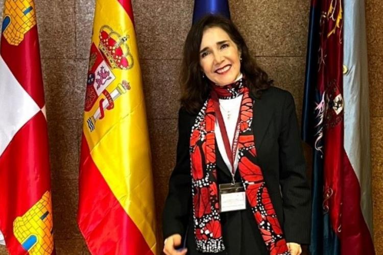 La doctora Nancy Verver comparte su experiencia de intercambio en la Universidad de Salamanca