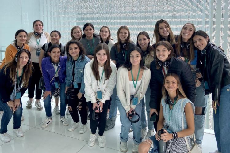 Alumnas de Pedagogía visitan el Museo Memoria y Tolerancia