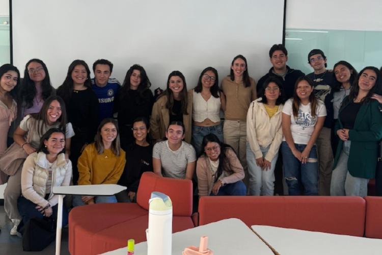 Egresada de Pedagogía comparte su experiencia durante Horizontes Pedagógicos