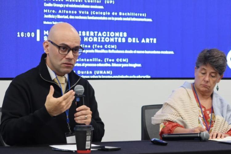 El Dr. Jorge Silva aborda el tema de narcocorridos en Congreso Internacional de Humanidades