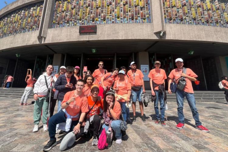 Alumnos del Diplomado asisten a la peregrinación a la Basílica de Guadalupe