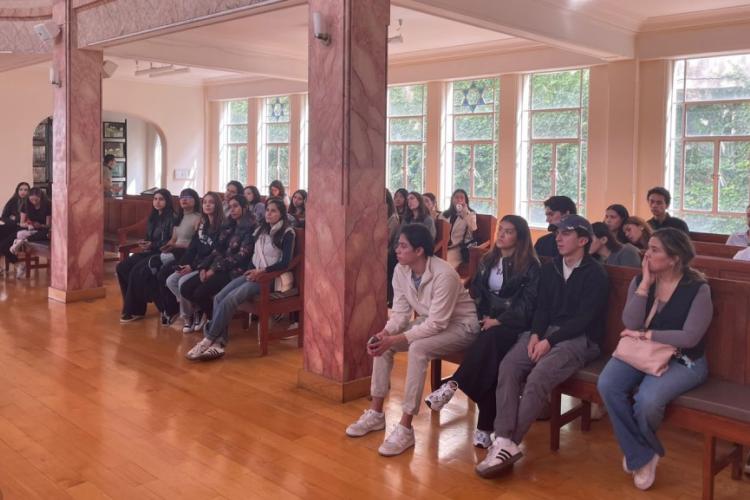 Alumnos participan en visita interreligiosa al Centro Histórico de la CDMX