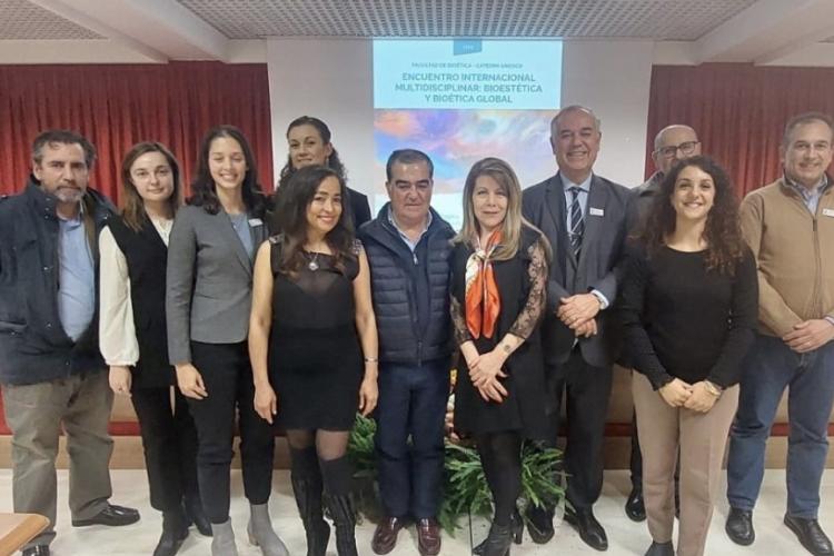 Ofelia Rodríguez imparte ponencia sobre el rostro del arte en Roma