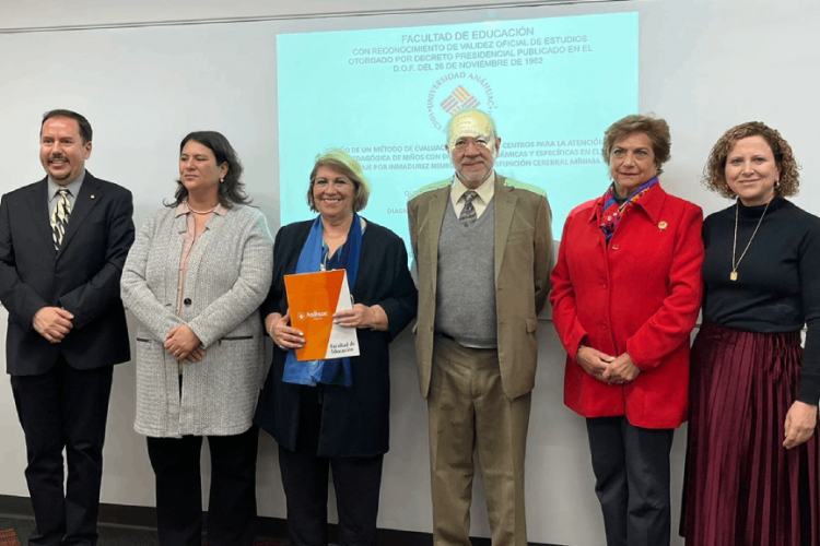 Egresadas de la primera y tercera generación del Doctorado en Evaluación Educativa obtienen grado de doctoras