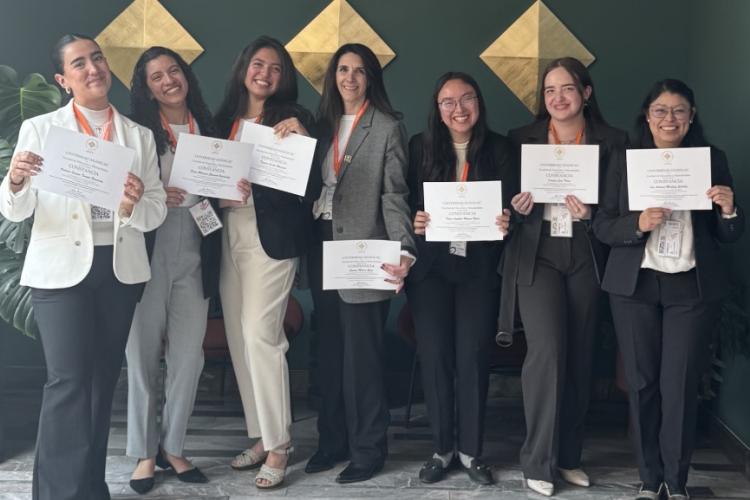 Alumnas y coordinadoras de Pedagogía presentan avances de su investigación en el CIACE 2025