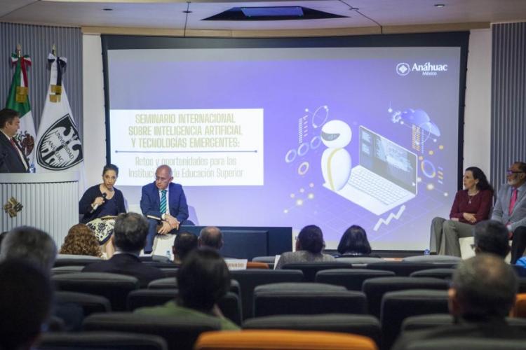 Académicos de la Facultad de Educación y Humanidades participan en Seminario Internacional sobre Inteligencia Artificial y Tecnologías Emergentes