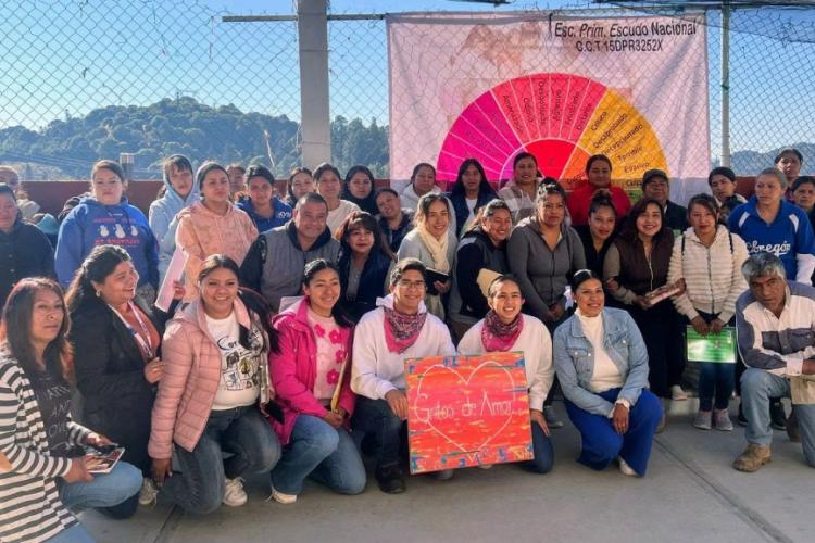 Alumnos de Desarrollo Humano y Familiar imparten taller para padres