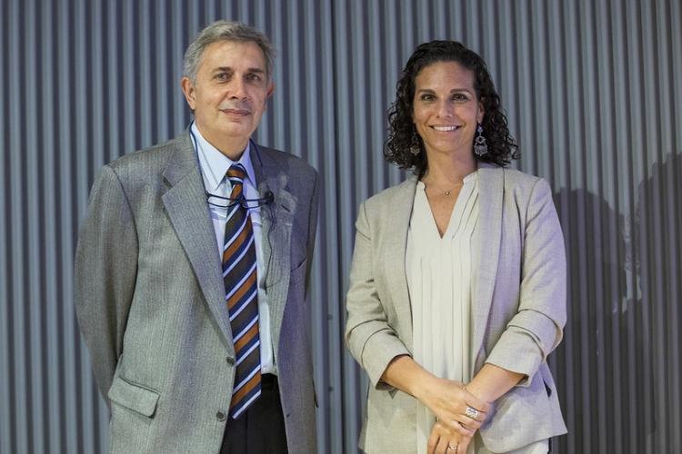 El académico e investigador de la Universidad de Alcalá de Henares, dictó una interesante y reflexiva conferencia a estudiantes de nuestra Facultad de Educación.