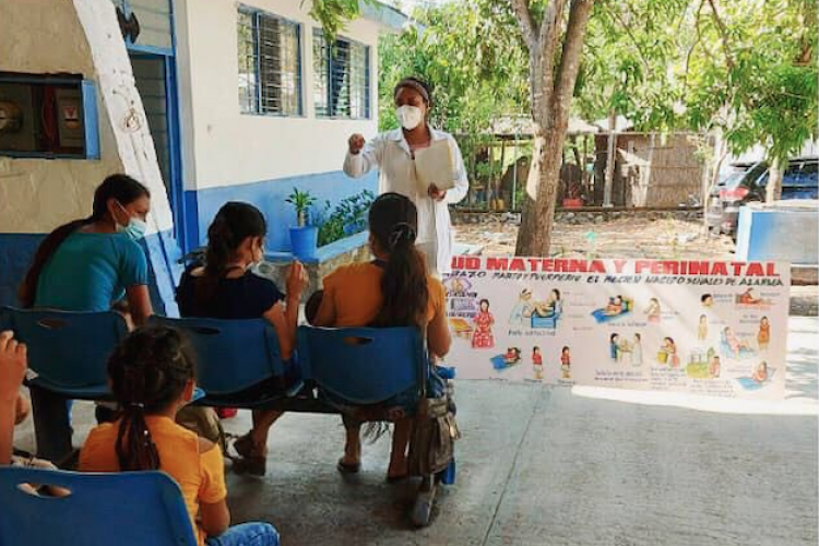 La Dra. Astrid Bahena Hernández se sumó con esta actividad a las acciones del Día Nacional de la Salud Materna y Perinatal y de la Semana Mundial del Parto Respetado.