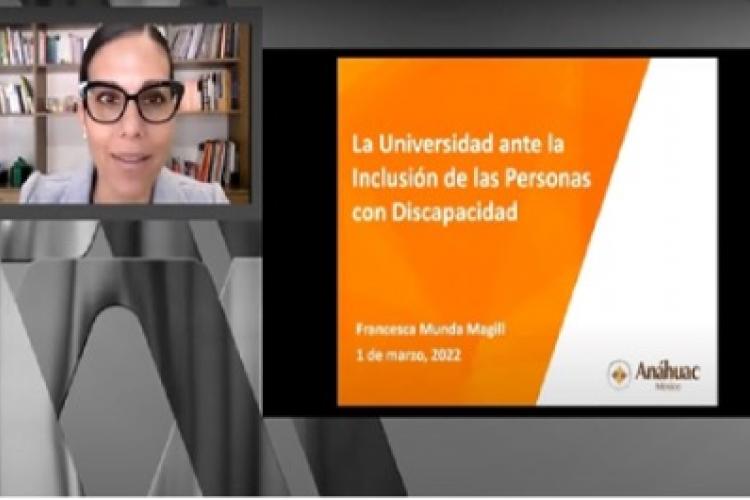 La directora de la Facultad de Educación expuso sus reflexiones e intereses ante el papel fundamental de las instituciones educativas en el desafío que implica la inclusión de este sector de personas.