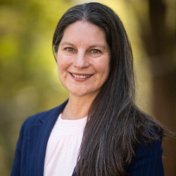 Dra. Alina Gamboa Combs