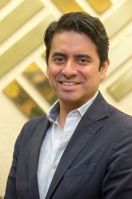 Dr. Moisés Salinas Fleitman