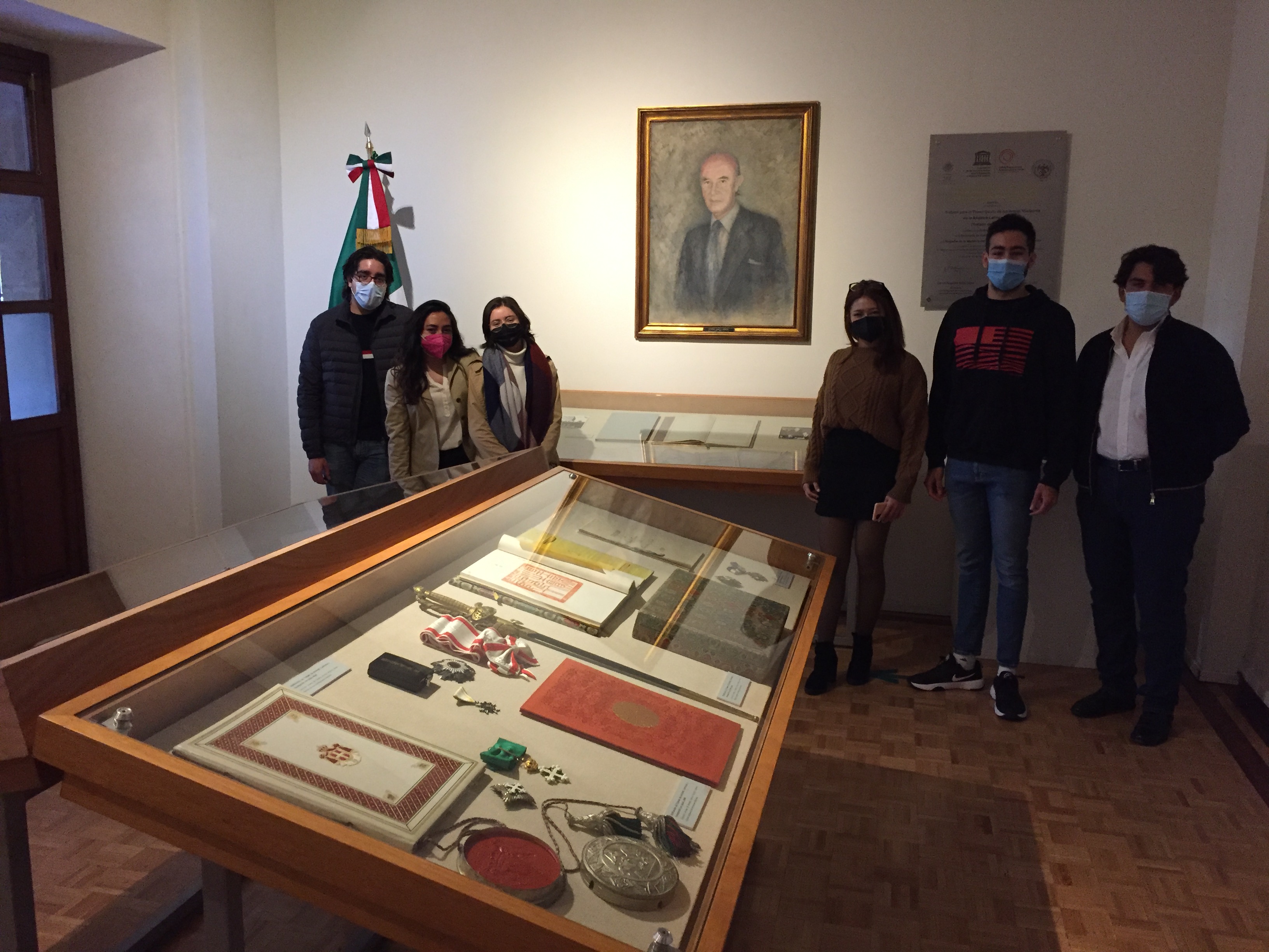 Visita a la muestra de Tratados