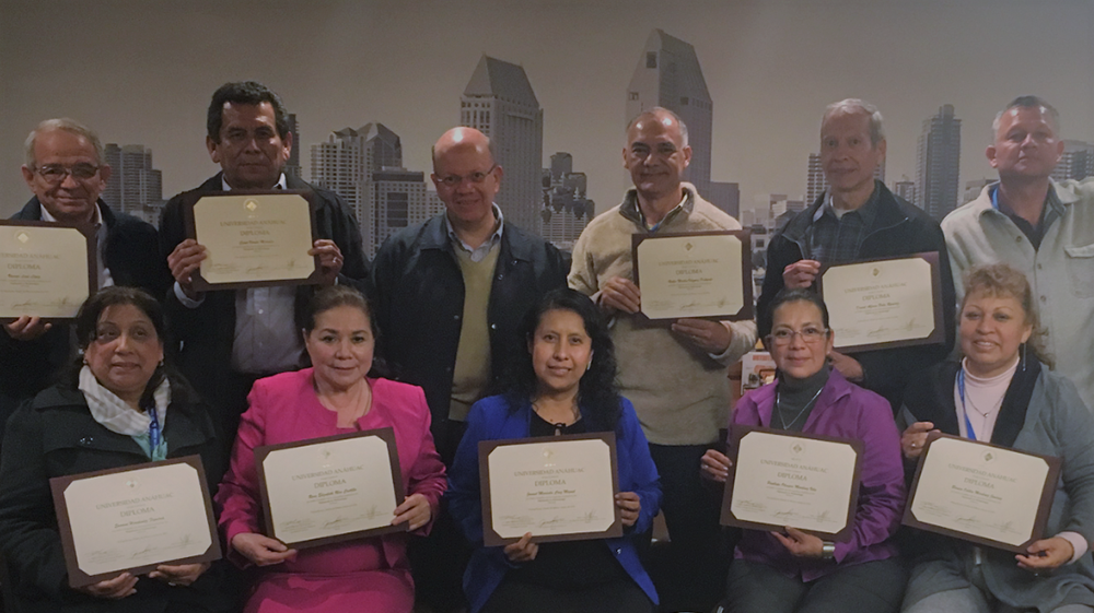 Alumnos concluyen diplomado en misionología en San Diego, California 