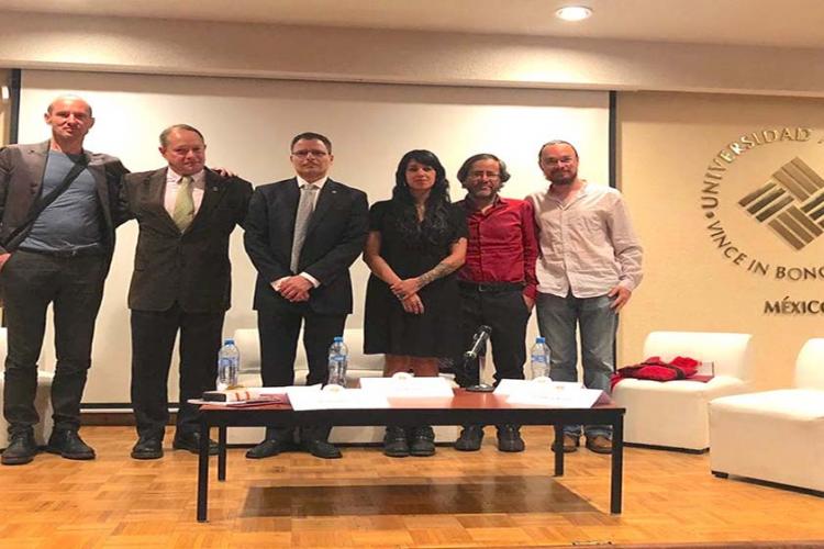 Investigadores Anáhuac y de la UNAM debaten sobre la conquista de México