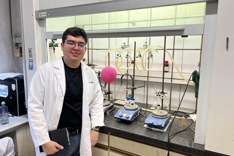 Alumno de Ingeniería realiza estancia de Investigación en España