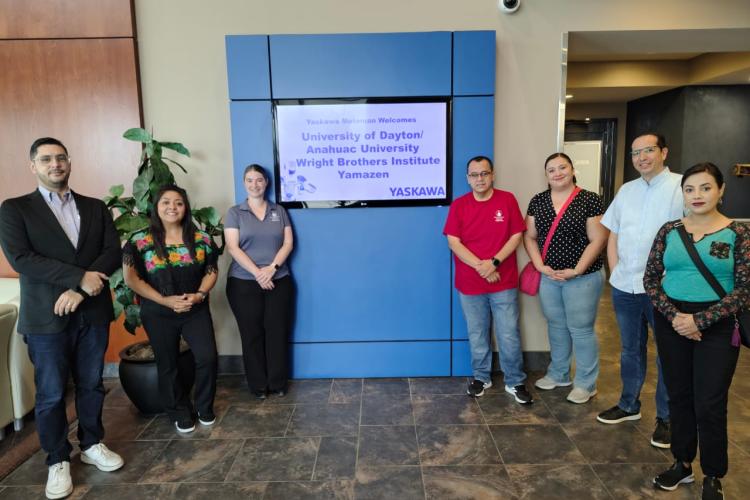 Alumnos del Doctorado en Ingeniería Industrial asisten a Seminario Internacional