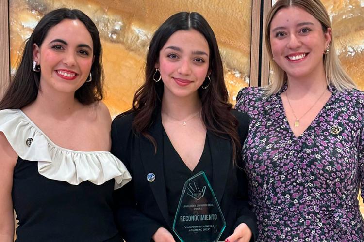 Alumnas de Ingeniería Química obtienen el Premio al Compromiso Social 2024