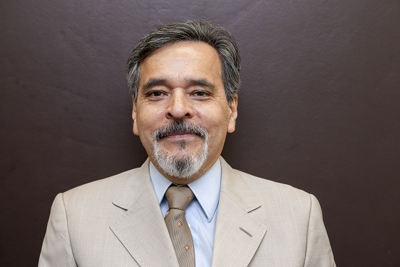 Dr. Enrique Chávez-León