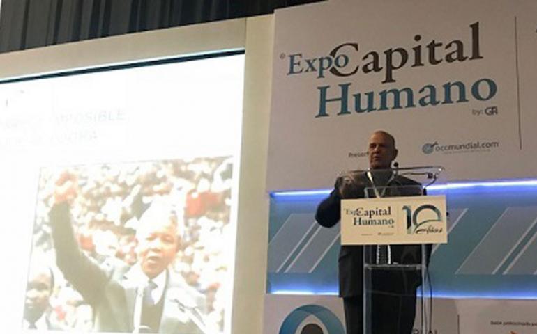 Académico de nuestra Universidad imparte conferencia en Expo Capital Humano