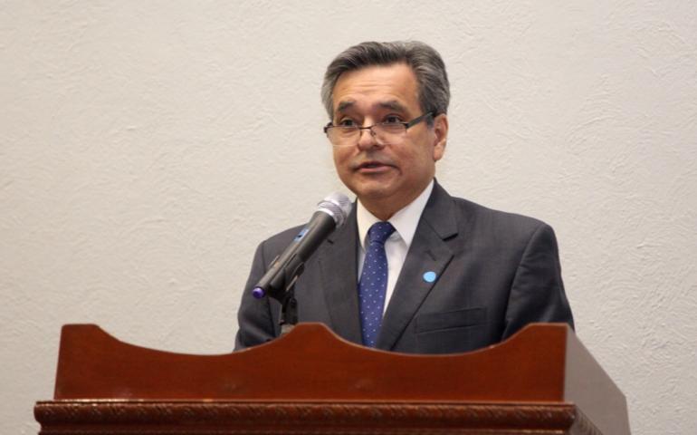 Dr. Enrique Chávez- León Coordinador de Posgrado de la Facultad de Psicología